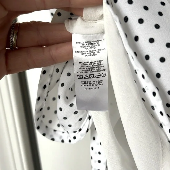 Women’s Small Loft Blouse Top. Black and White Polka Dot. Excellent condition - Picture 6 of 11